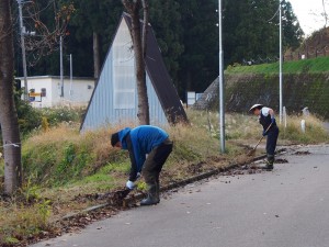 28.11.04　星峠の棚田　清掃04