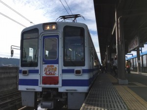 28.パン列車