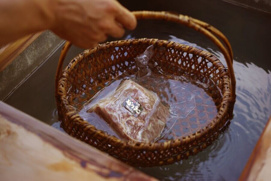 松之山溫泉的極品美食：湯治豬和湯治蛋