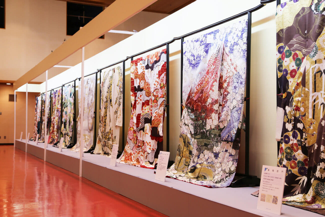 きものの品評会「十日町きものフェスタ2024」が始まりました